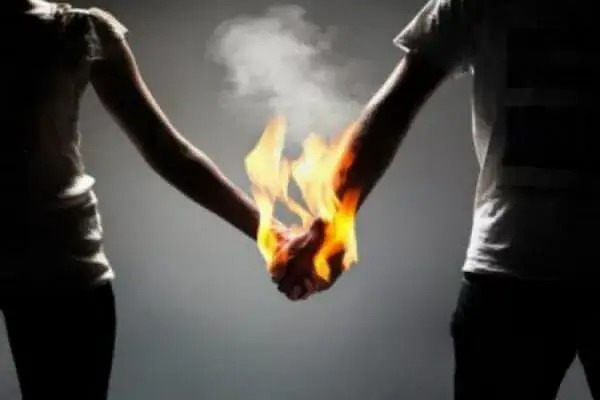 سوال این است دروغ گفتن عادت است یا یک مشکل اساسی در شخصیت افراد؟