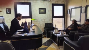 جلسه مشاوره با مدیریت مجموعه تولید عرقیجات و گیاهان دارویی نسترن سبز شرق - مکعب