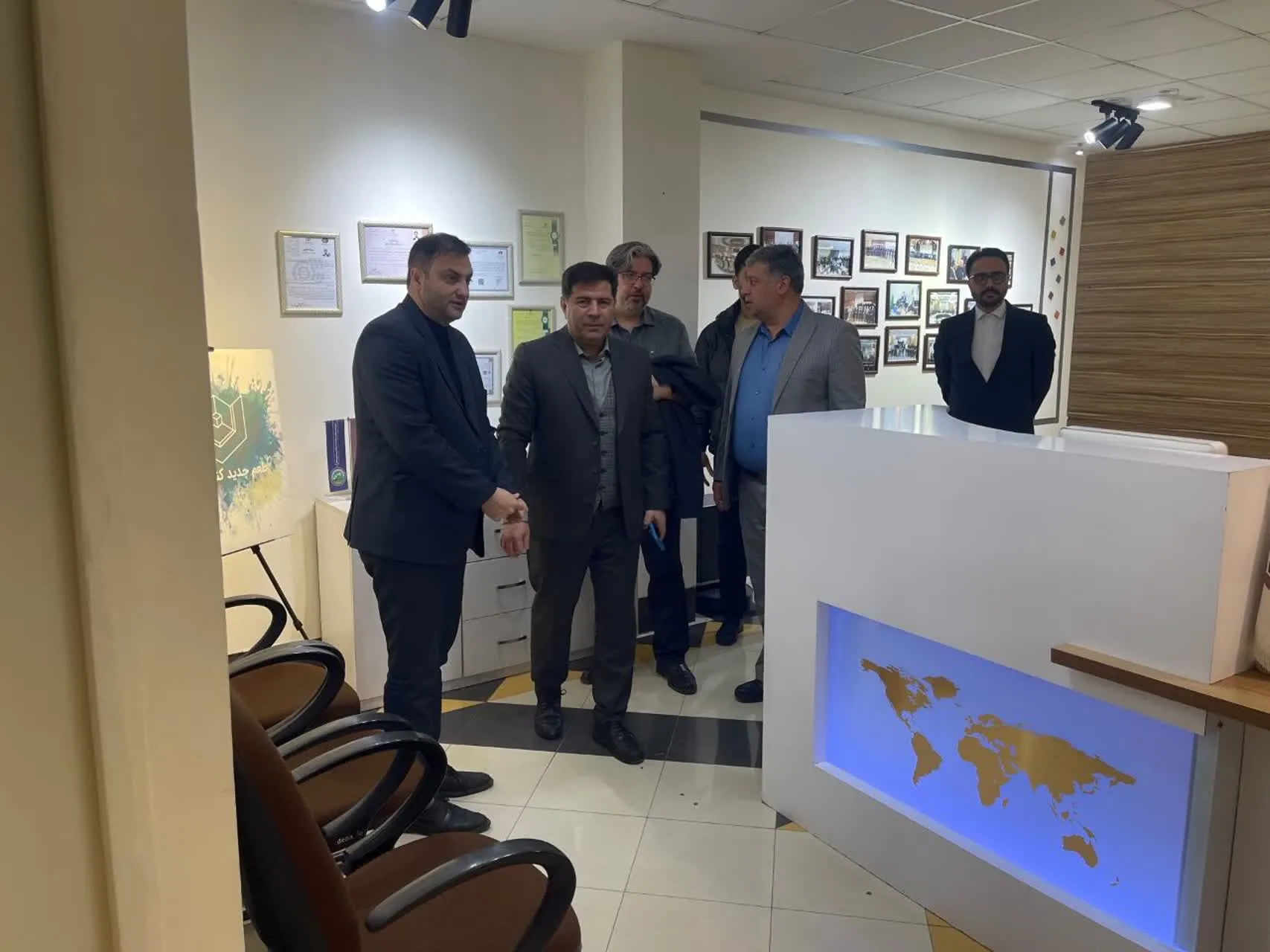 بازدید جناب آقای علیخانی معاون برنامه ریزی شرکت شهرکهای صنعتی خراسان رضوی از مکعب