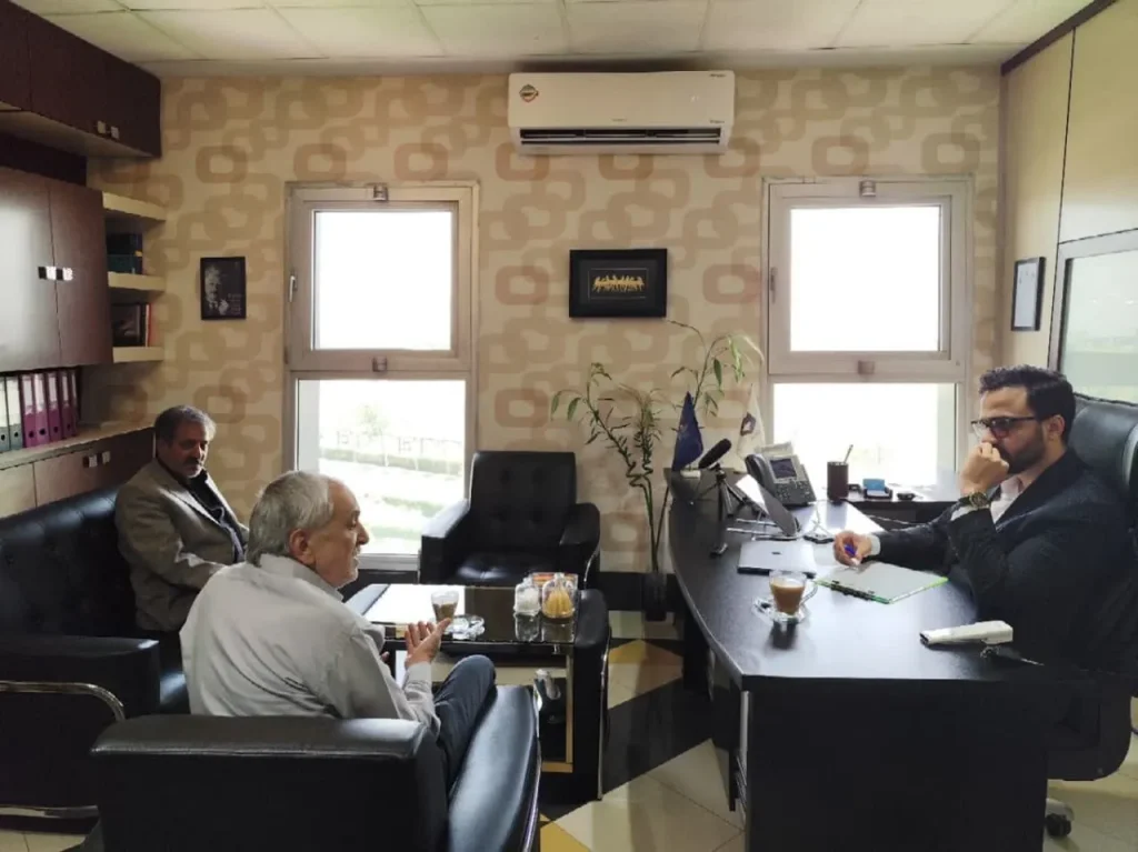 آقای زینلی مدیر عامب سیبک بادوام خراسان