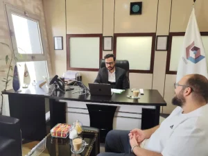 آقای حق پناه معاون مدیر عامل